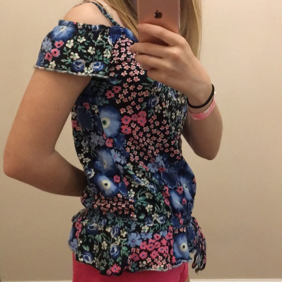 Shirt - Picture 4 of 4